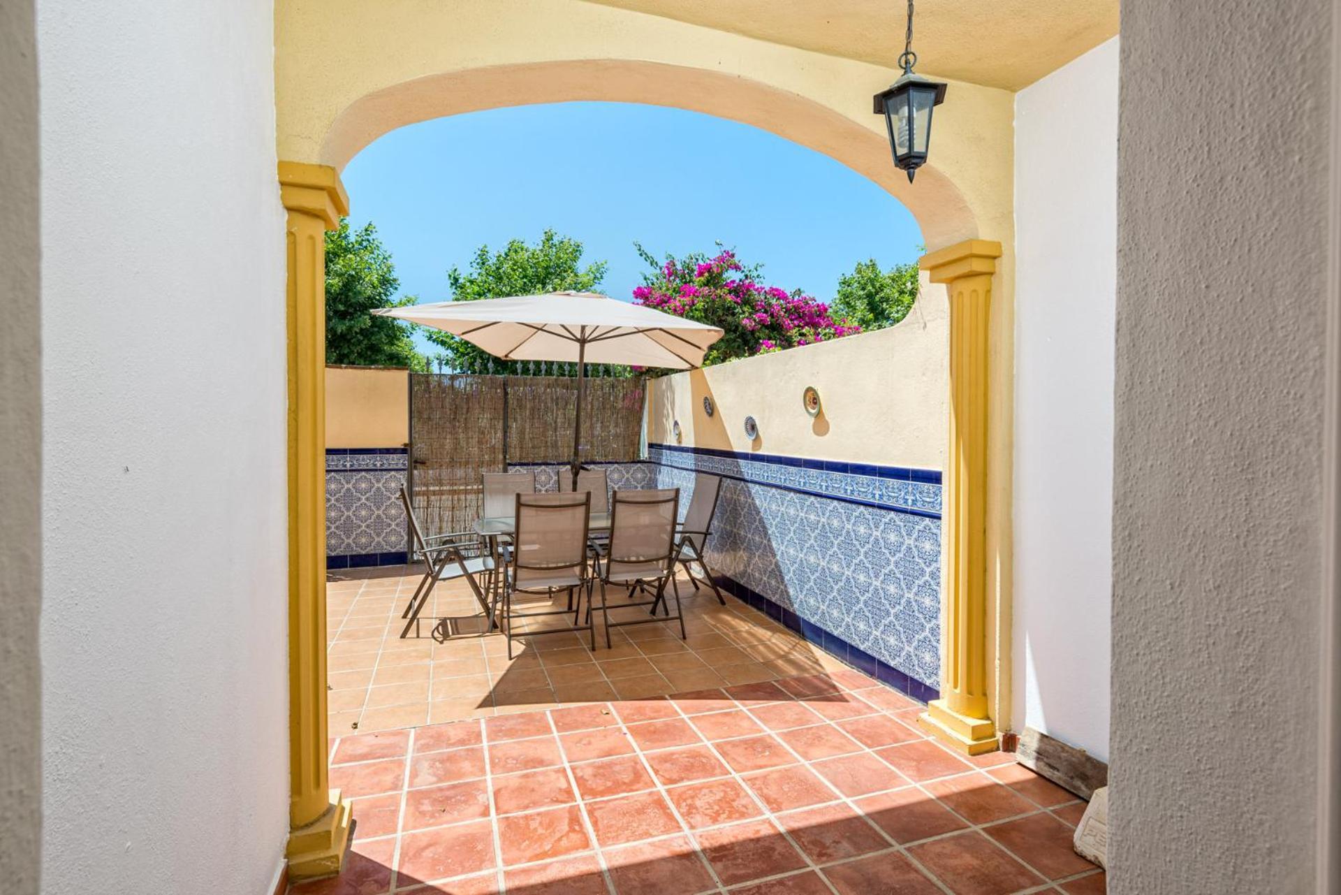 פואנגירולה Castillo Sohail Townhouse Near The Beach By Costarentals - Ref 101 מראה חיצוני תמונה
